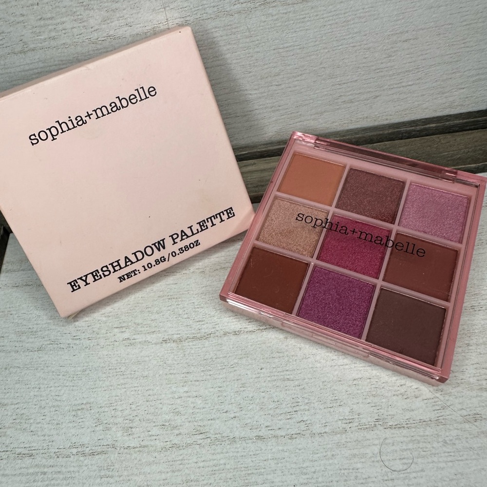 Sophia + Mabelle Flirt With Me 9 Pan Eyeshadow Palette